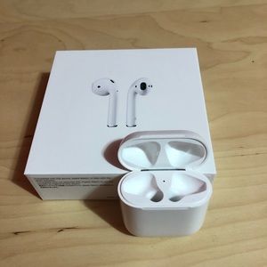 Apple Airpods ONLY charging case